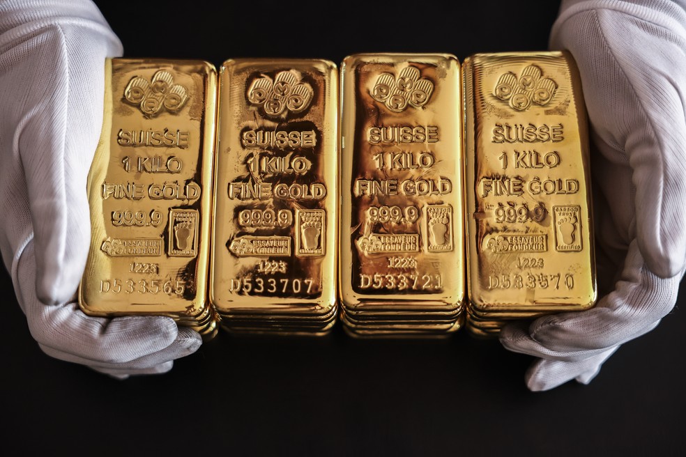 Ouro fecha em alta, com mercado em busca de proteção | Finanças