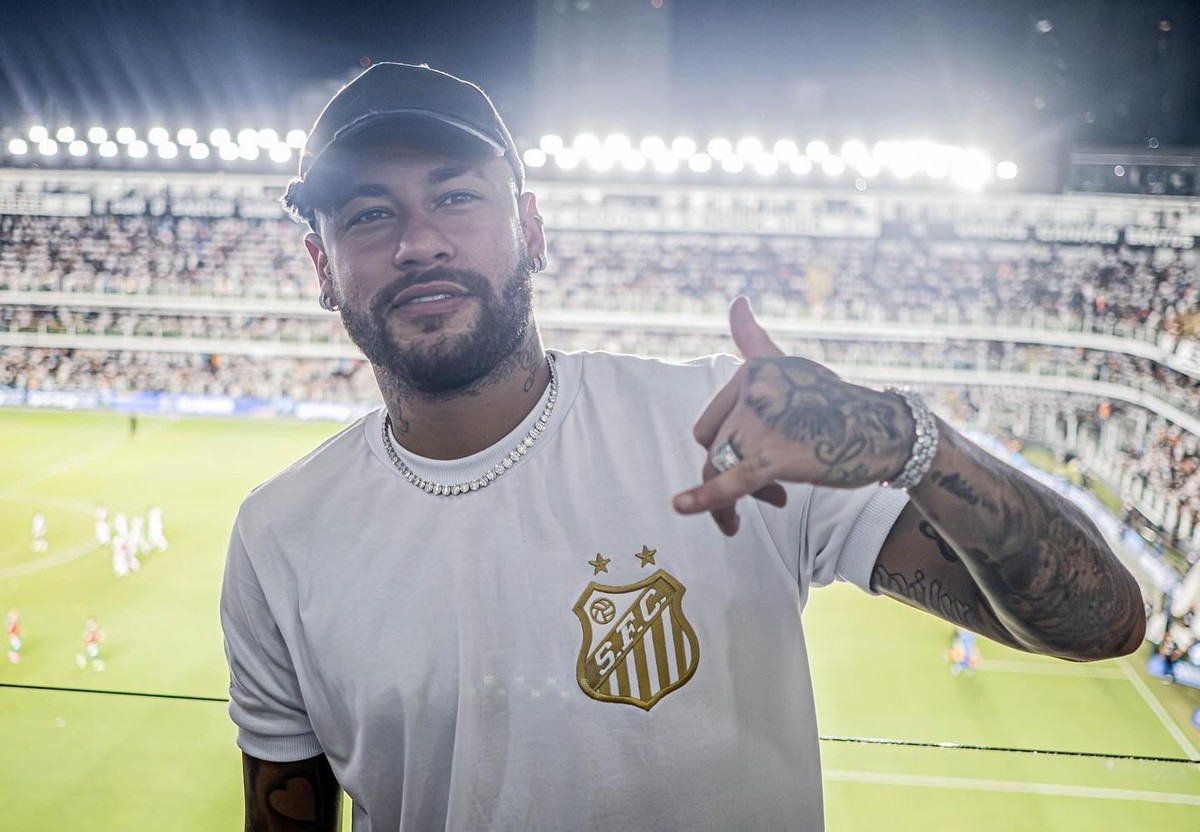 Neymar retorna ao futebol brasileiro após 12 anos | Esporte