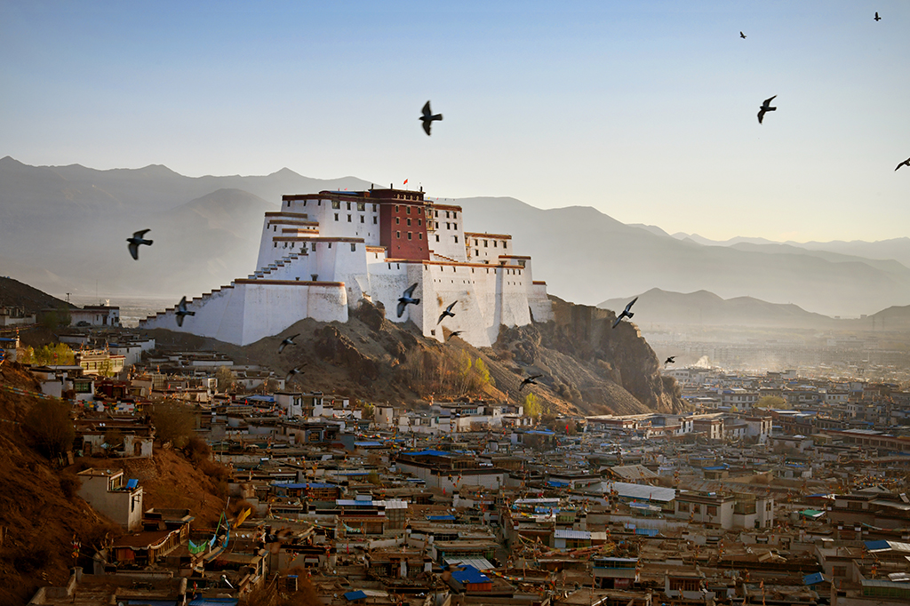 Conheça a polêmica religiosa de Shigatse, cidade...