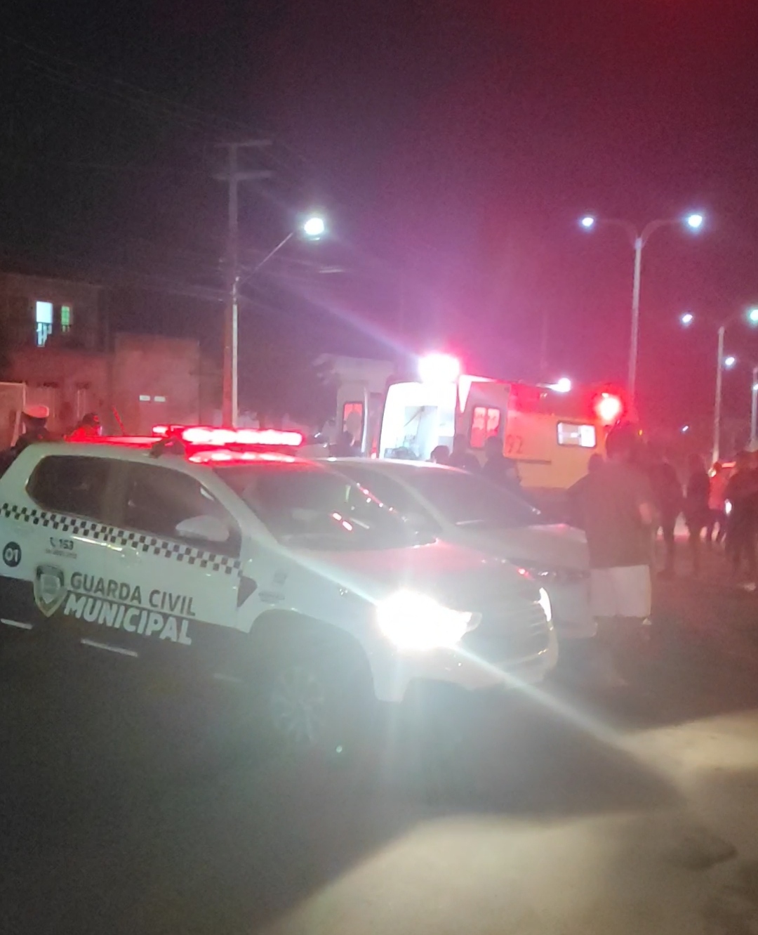 Colisão entre motocicleta e carro deixa uma pessoa ferida em Crateus – Blog Tony Sales