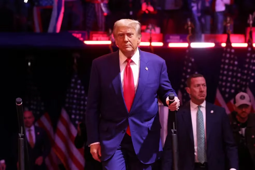 Juiz federal dos EUA bloqueia ordem de Trump contra cidadania por nascimento