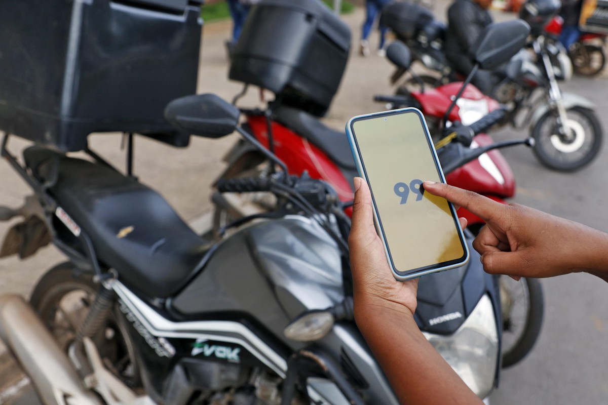 Prefeitura de SP leva disputa com mototáxis à Justiça do Trabalho | Política