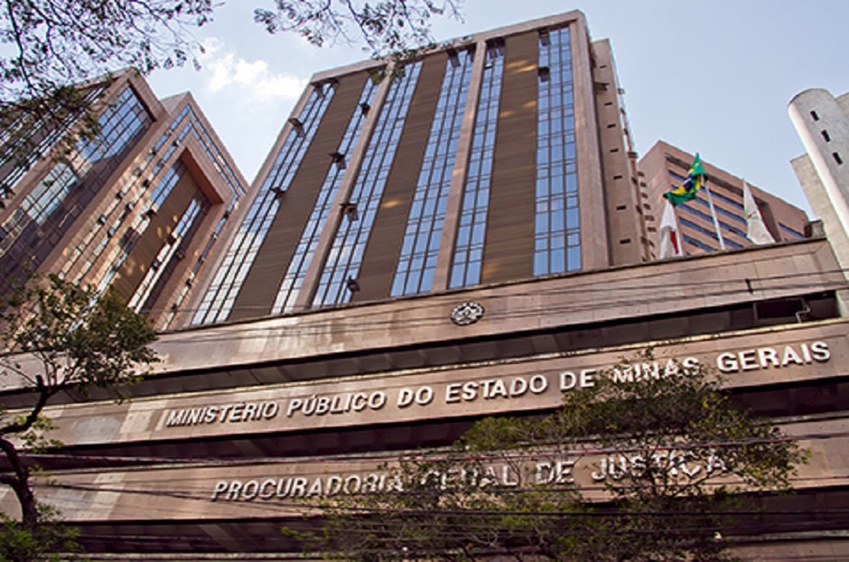 MP ajuíza ação contra médico que recebeu ilegalmente R$ 851 mil da prefeitura de Paracatu (MG) | Brasil