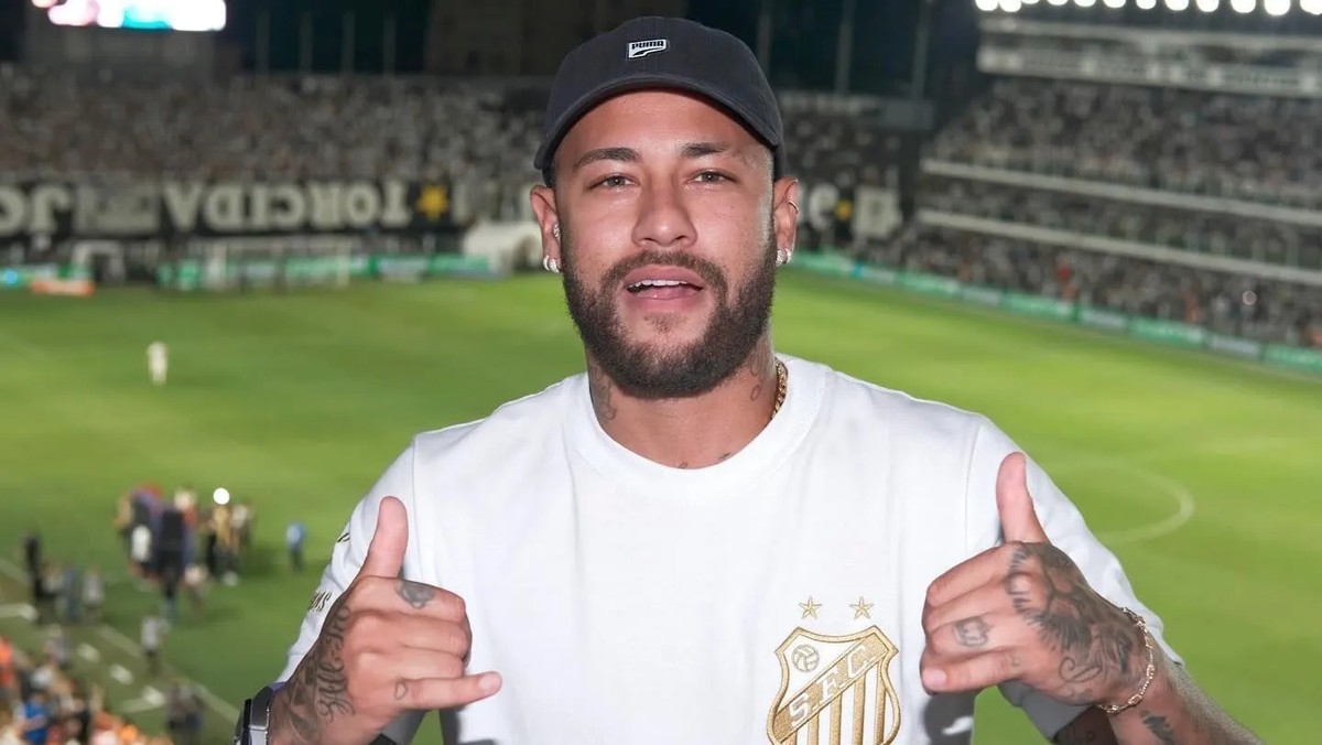 Presidente do Santos faz post sobre volta de Neymar: 'momento de construir nossa nova história' | Esporte