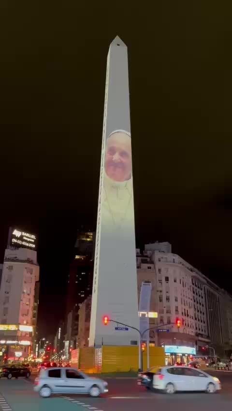 Mensagem para o papa Francisco no Obelisco de Buenos Aires, na Argentina