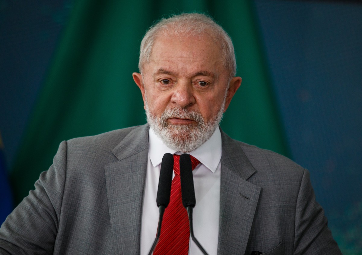 Lula defende pesquisa na Margem Equatorial, mas diz que governo não fará 'loucura ambiental' | Política