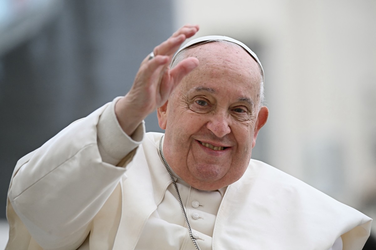 Papa Francisco teve noite tranquila no hospital, divulga Vaticano | Mundo