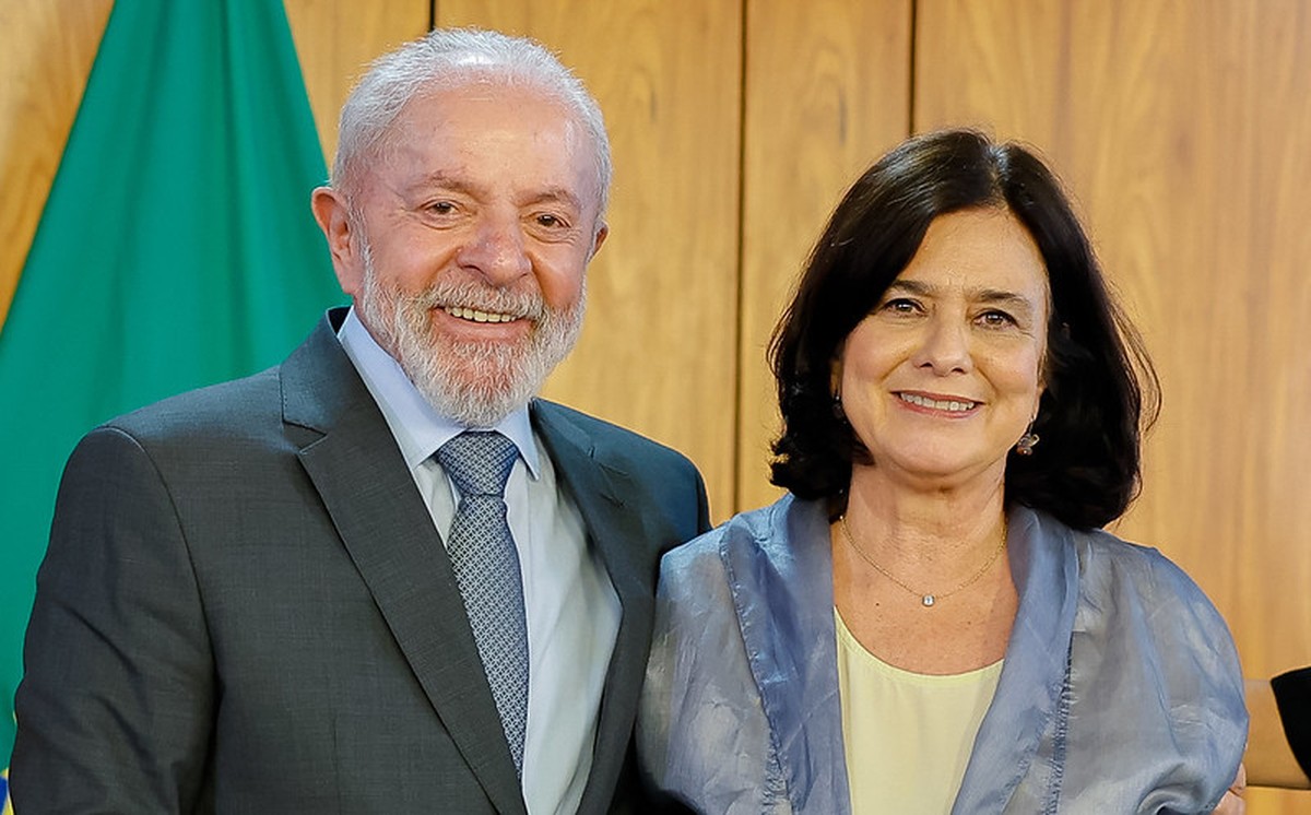 Lula demite Nísia Trindade; Padilha assumirá Ministério da Saúde | Política