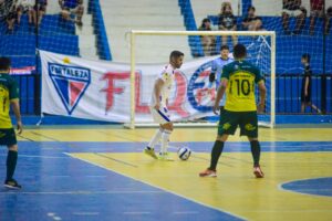 Quixadá mostra boa técnica, cria grandes chances mas perde amistoso de futsal para o Fortaleza no Ginásio Rinaldo Roger