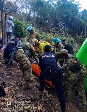Acidente de ônibus em El Salvador deixa ao menos um morto e 30 pessoas feridas - Mundo