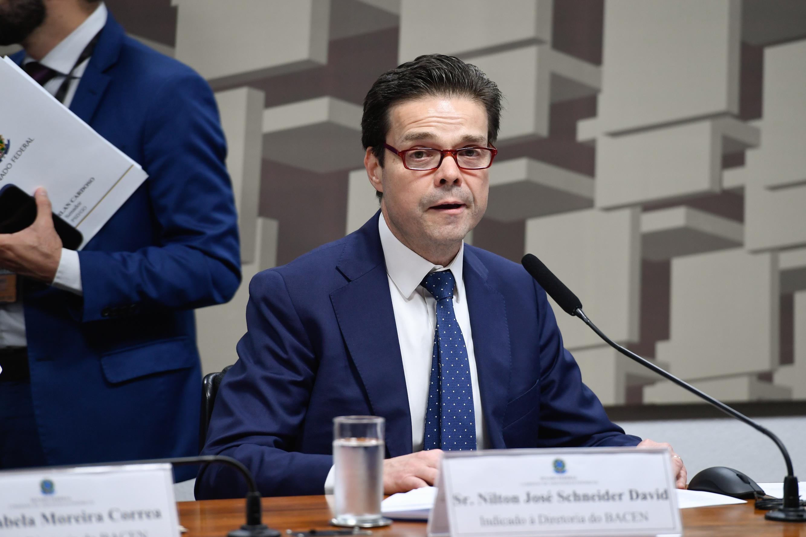 Análise: Diretor do BC diz que ainda não sabe se dose de juros é suficiente