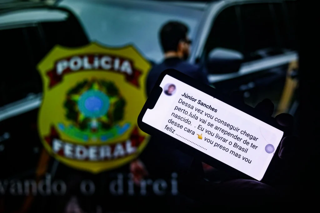 Bolsonarista que ameaçou Lula no Pará exibe símbolos nazistas em motocicleta
