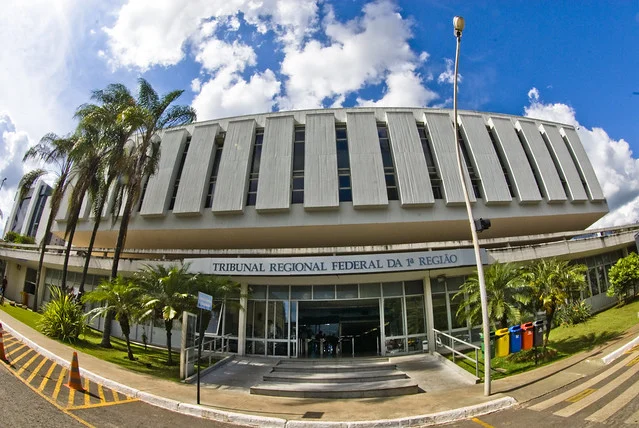 Coaf aponta que esposa de desembargador do TRF-1 recebeu R$ 938 mil de alvo da PF, diz site