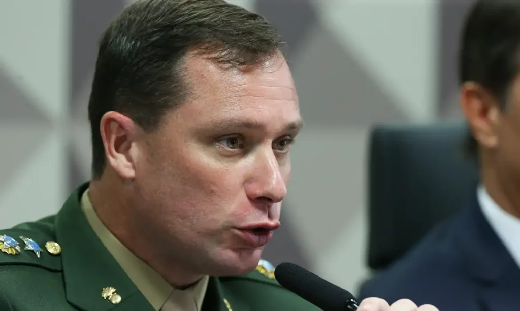 Decreto do golpe 'é real e foi despachado com presidente', disse general