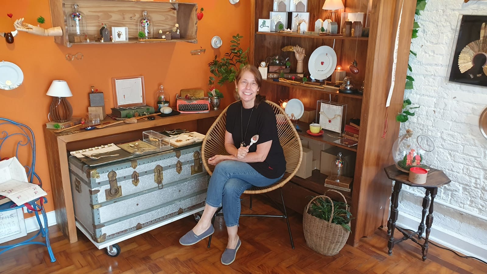 Empreendedora aposta em design de objetos em miniatura e fatura R$ 300 mil ao ano