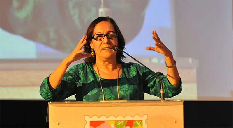 Entidades científicas divulgam apoio a Ligia Bahia, processada pelo CFM
