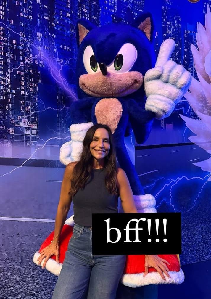 Gêmeas de Ivete Sangalo celebram 7 anos com temas Sonic e Stitch, ‘máquina de gloss’ e lembrança para crianças e adultos - Zoeira