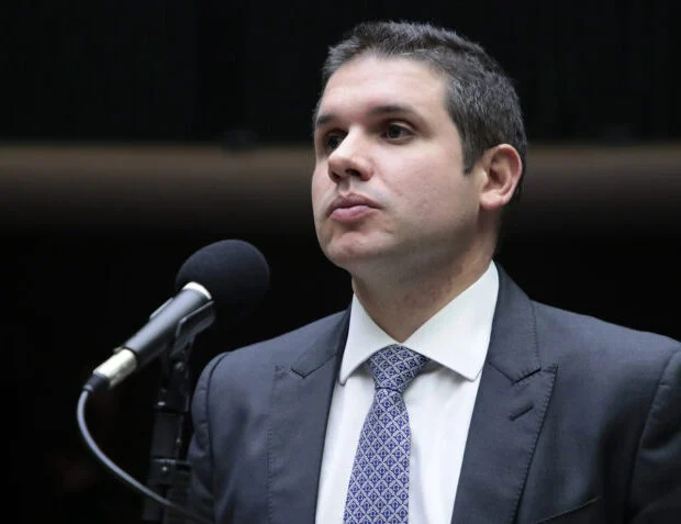 Hugo Motta é eleito presidente da Câmara dos Deputados