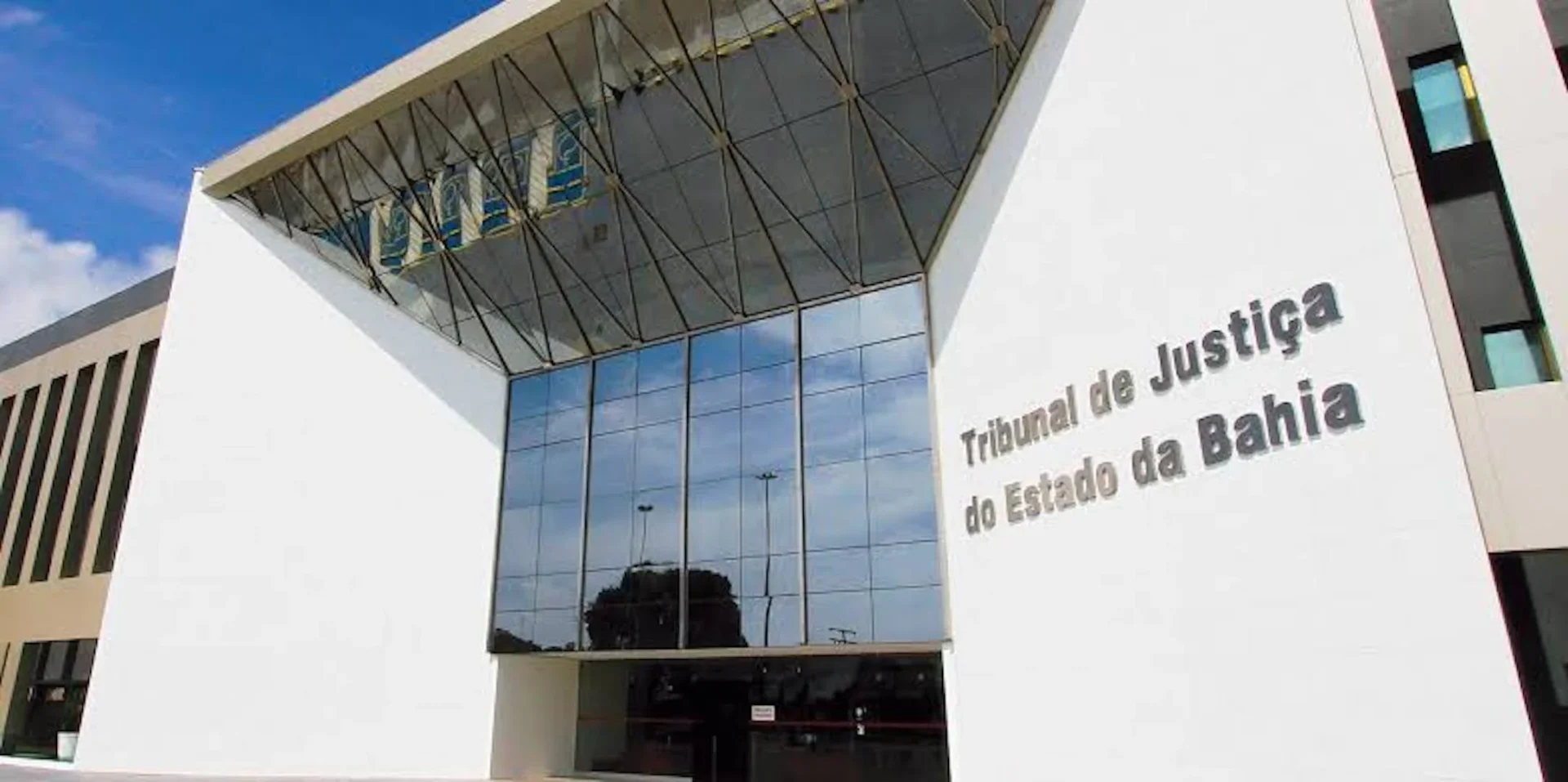 Juiz punido por criar edital de estágio exclusivo para LGBTQIA+ pede revisão ao CNJ