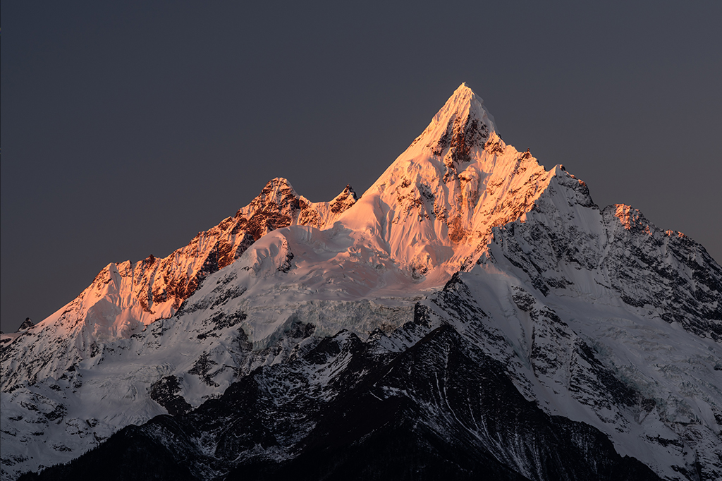 O Everest não é a única montanha que está crescendo