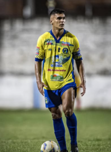 Quixadá acerta o retorno do zagueiro Paulo Junior que estava no Cariri