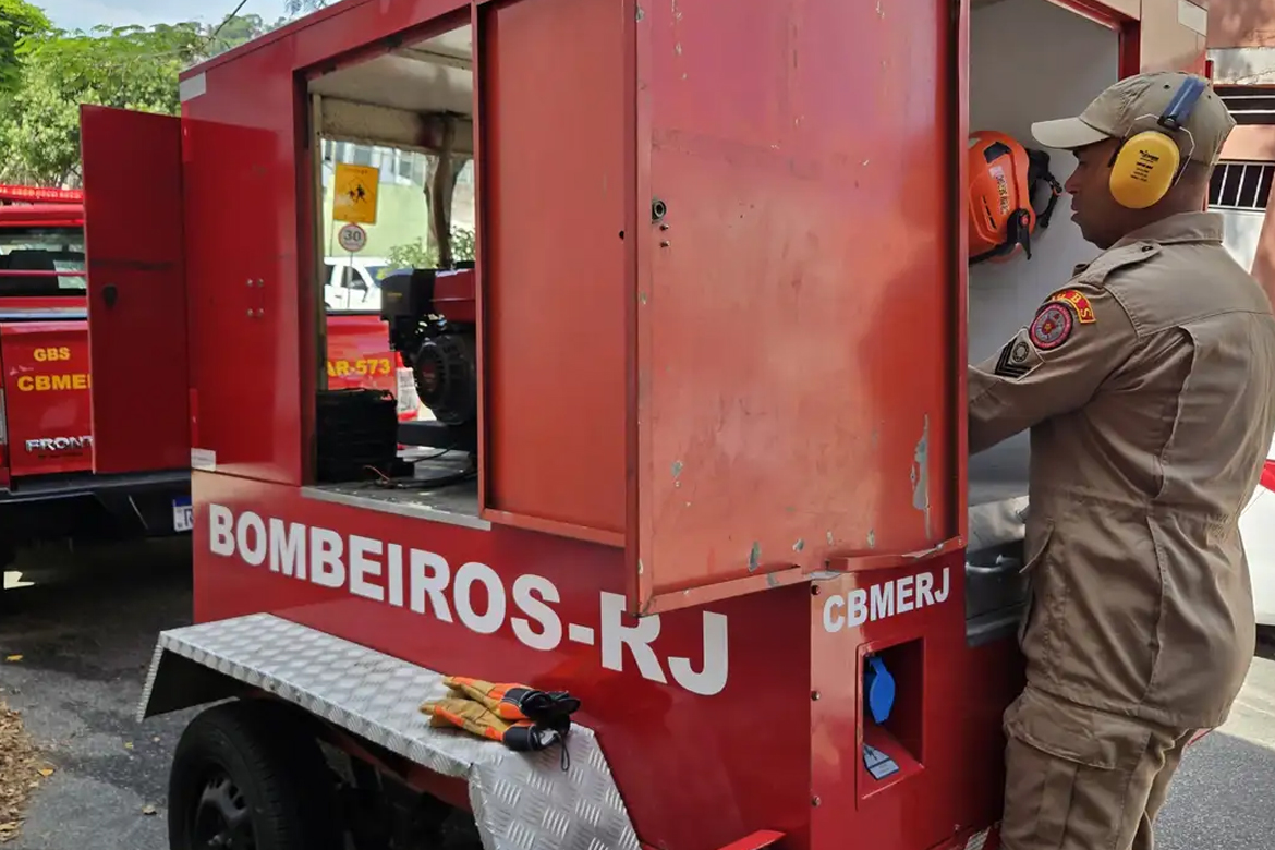 Carnaval de Milhões e Trabalhadores de Migalhas