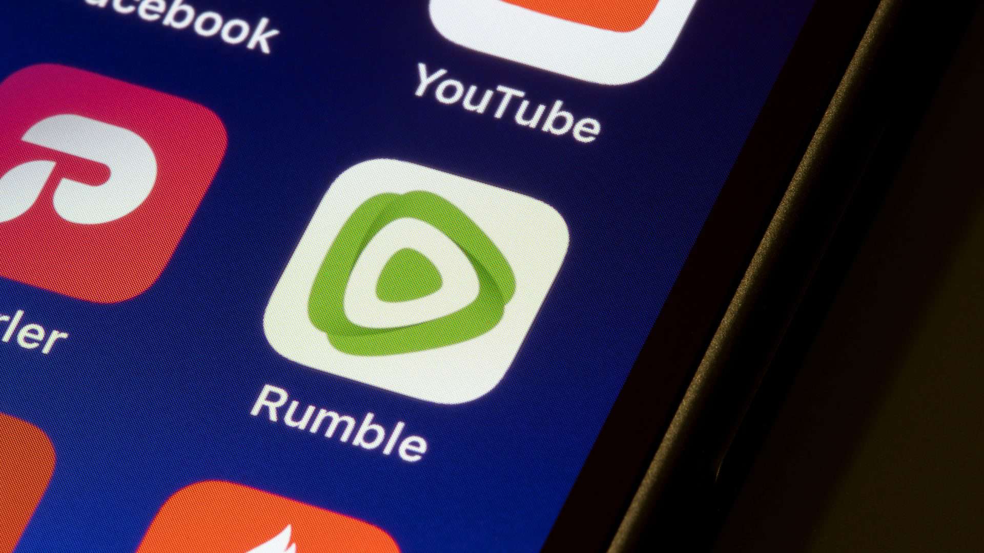 Rumble: advogado não sabe se vai recorrer da decisão de Moraes