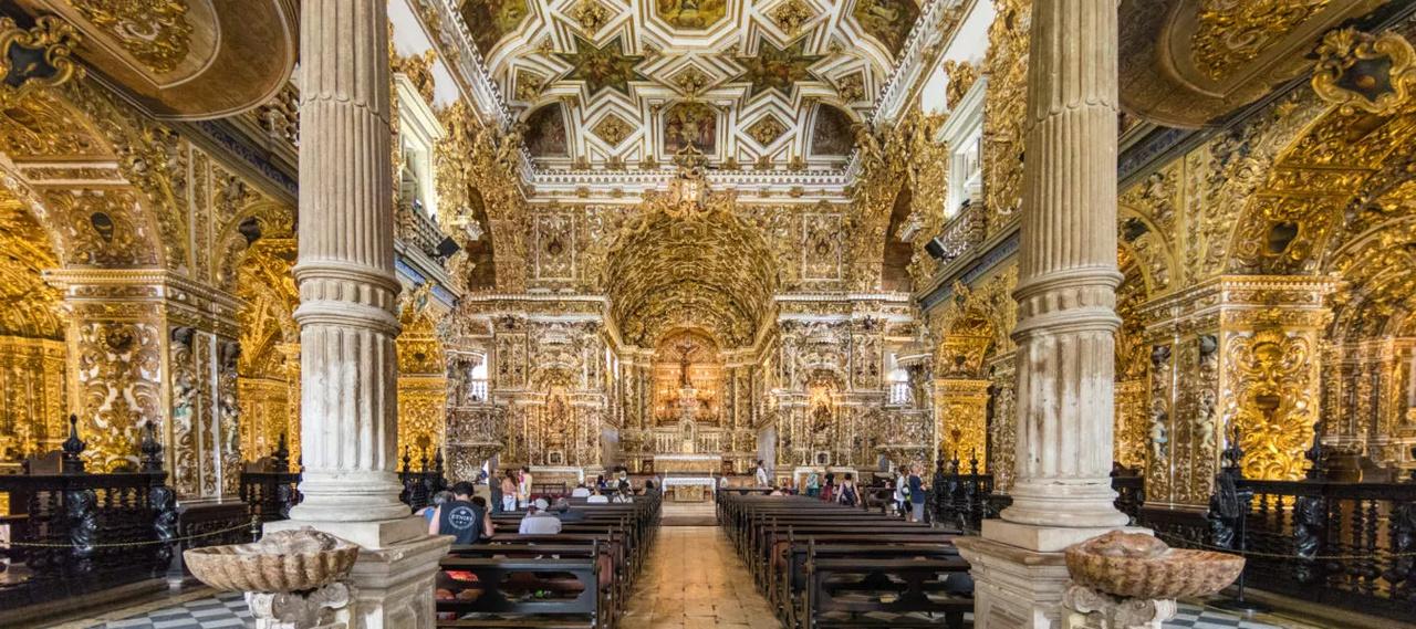 Teto de 'igreja de ouro' desaba em Salvador, mata uma pessoa e deixa seis feridas - Bahia