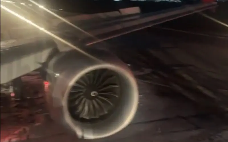 avião da Gol bate em carro de manutenção na pista do Galeão (RJ)