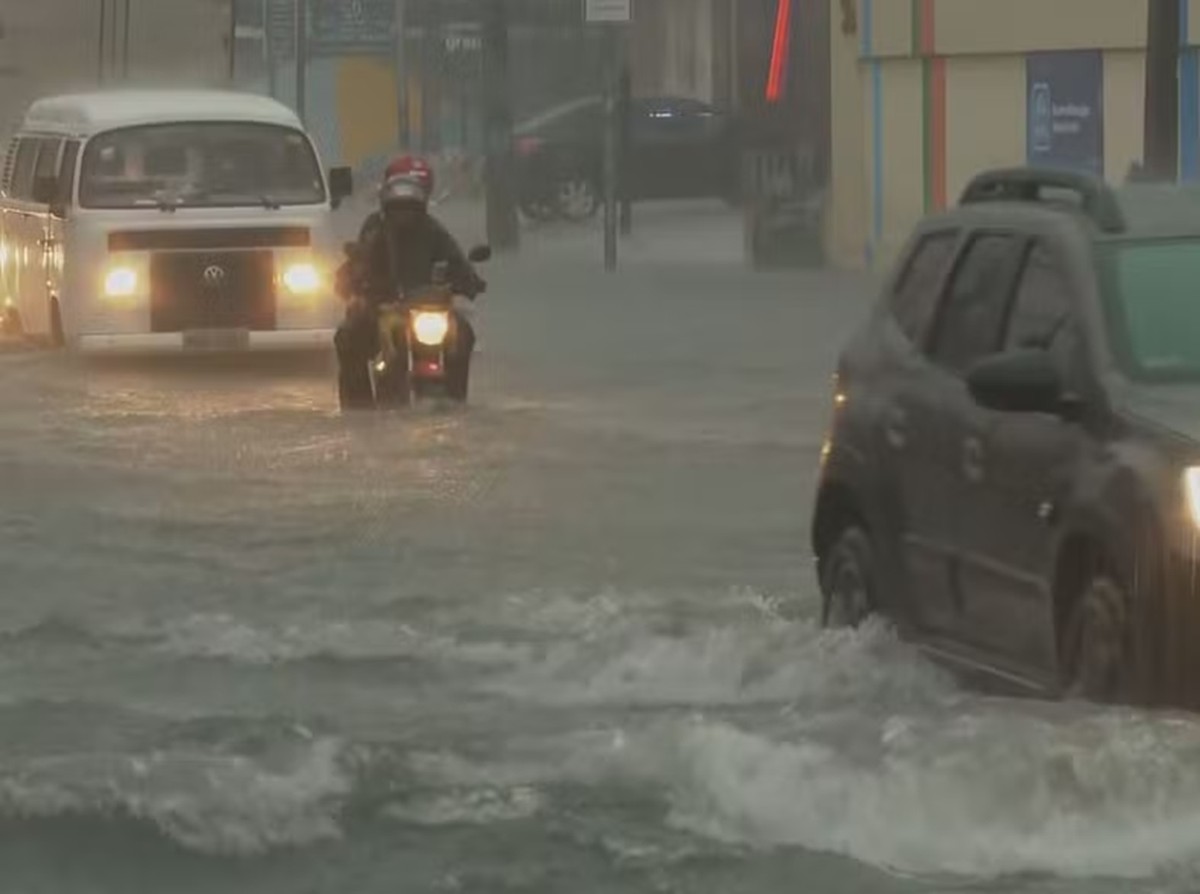 Sobe para sete o número de mortes após temporais no Grande Recife | Brasil