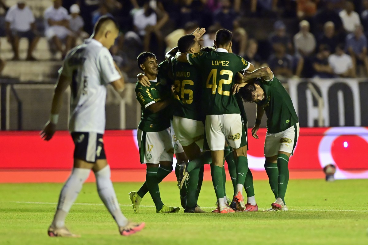 Palmeiras vence a Inter de Limeira por 3 a 0 e pressiona a Ponte Preta | Esporte