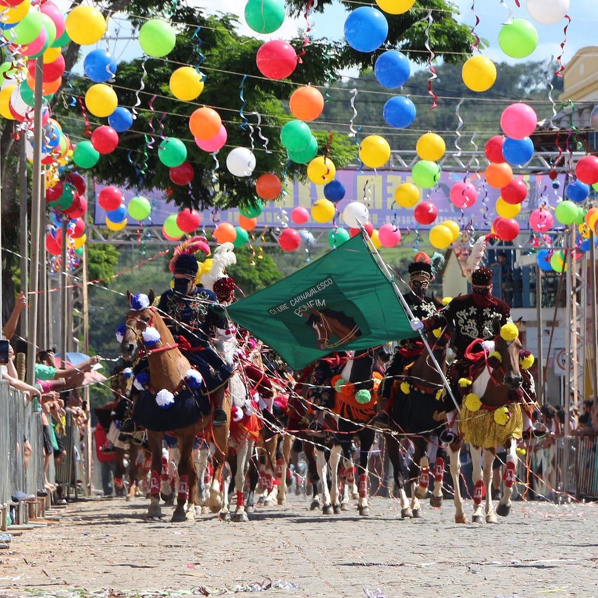 Tradição há 185 anos, cidade de Bonfim (MG) se prepara para mais um Carnaval a Cavalo | Carnaval