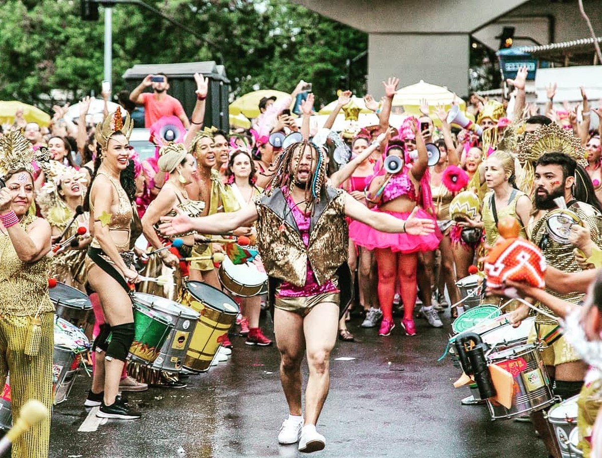 Em 10 anos, o número de blocos de rua do carnaval de BH mais que triplicou | Belo Horizonte