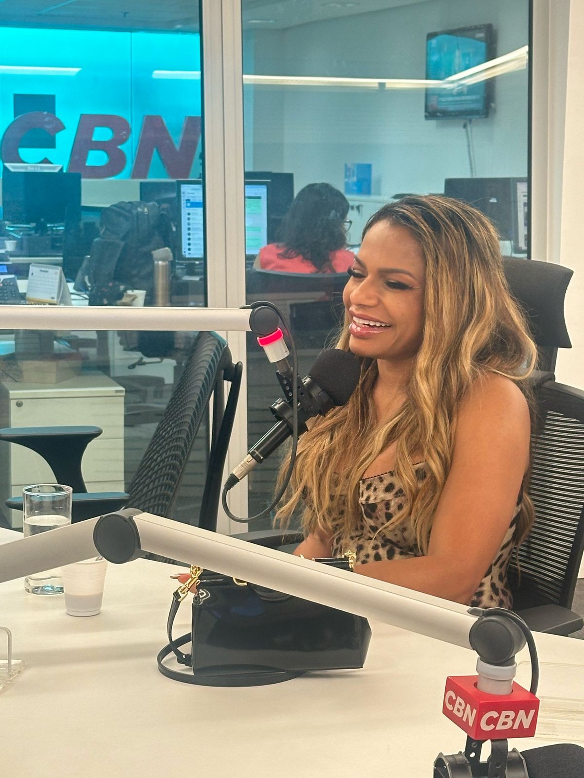 ‘Escola ficou enlutada’, diz rainha de bateria do Império Serrano | CBN Rio