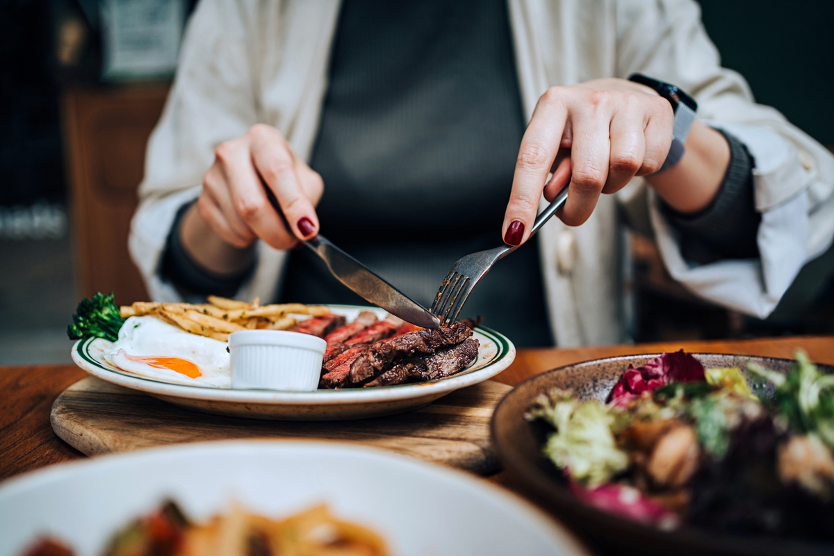 5 alimentos que podem combater o inchaço e dar brilho natural à pele