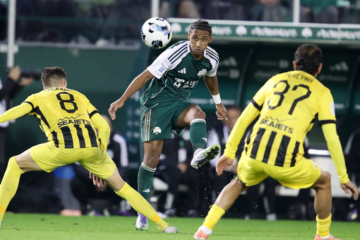 Acertado com o Grêmio, Tetê se despede do Panathinaikos
