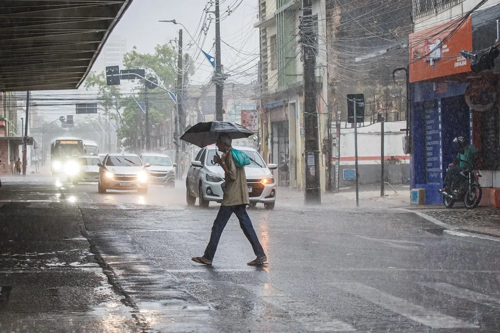 Alertas de Chuvas Intensas no Ceará: Conheça as Regiões e Municípios em Risco
