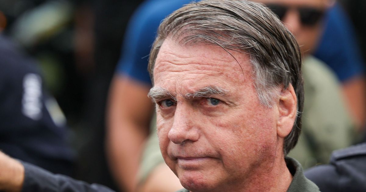 Após ordem de Moraes, defesa apresenta pedido de exame médico de Bolsonaro