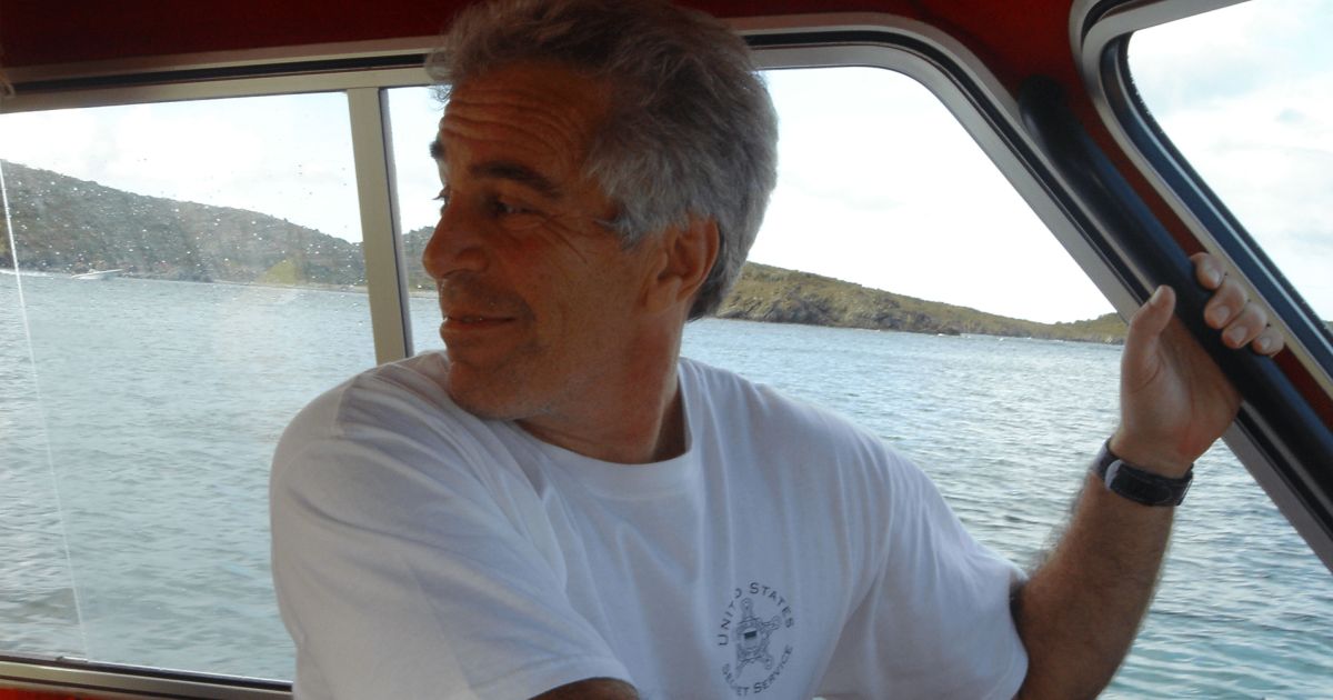 Após pressão, governo Trump revela mais nomes nos Arquivos Epstein