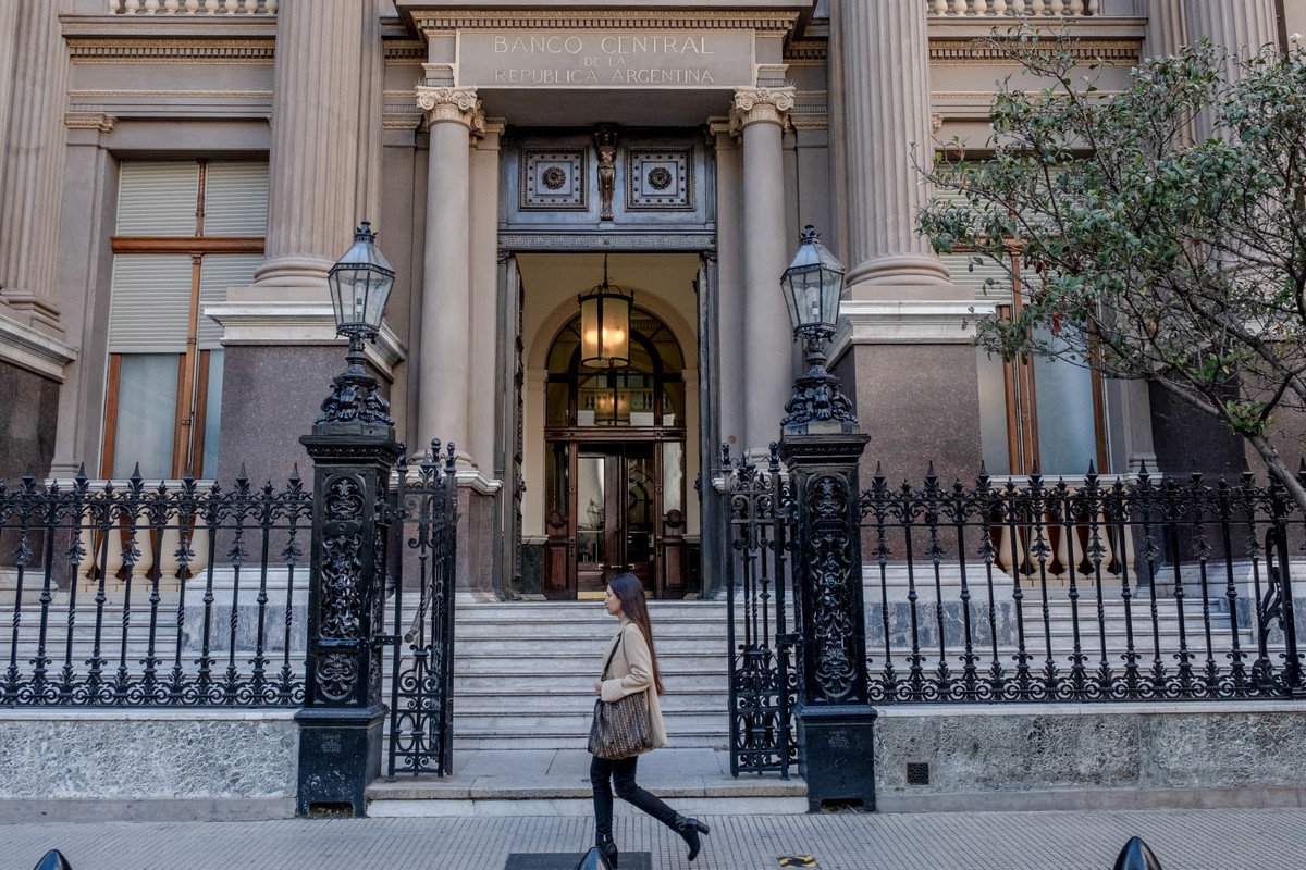 Argentina fecha acordo de US$ 3 bi com bancos para pagar dívida