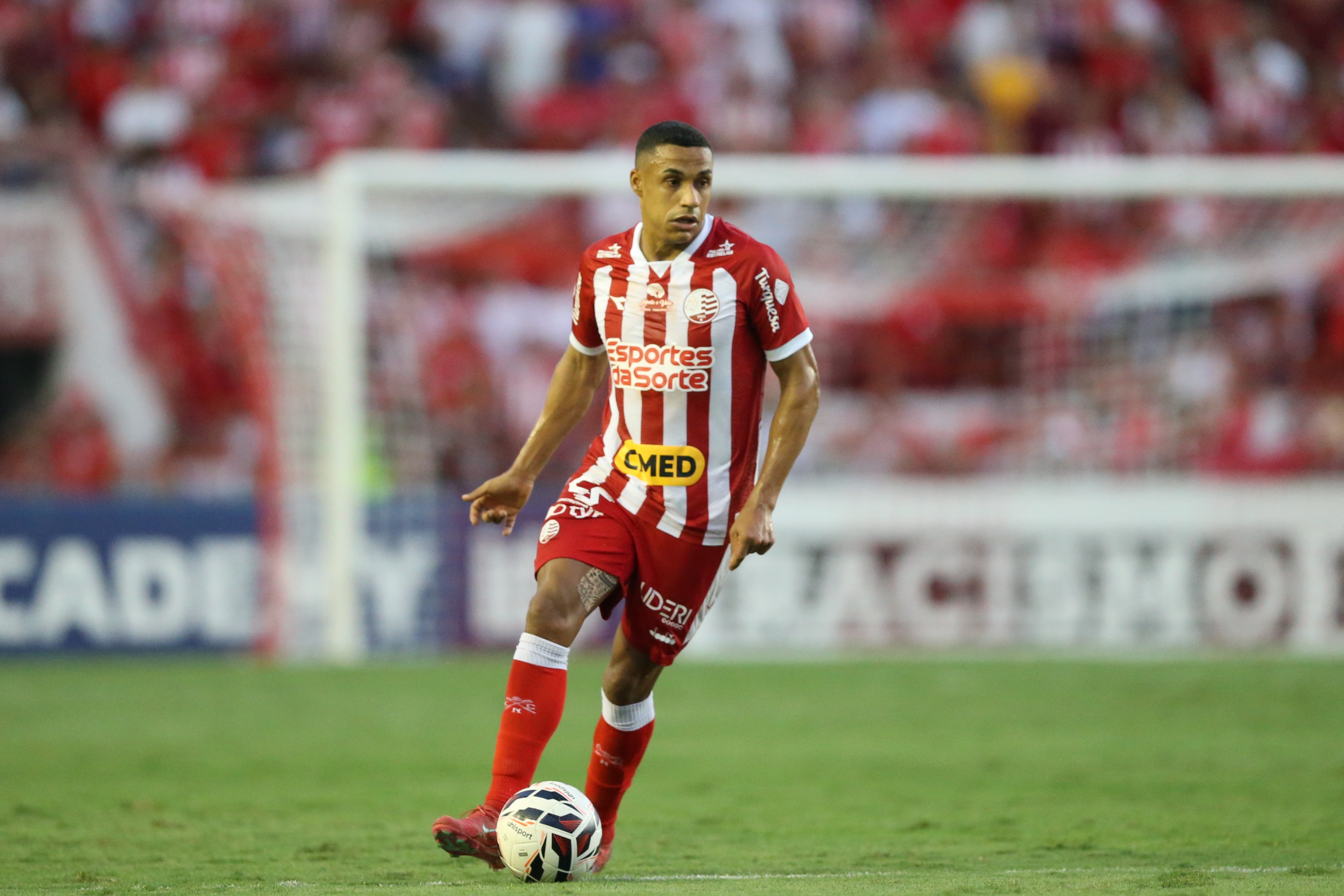 Arnaldo e Reginaldo são dúvidas no Náutico contra o Santa Cruz; veja possível time