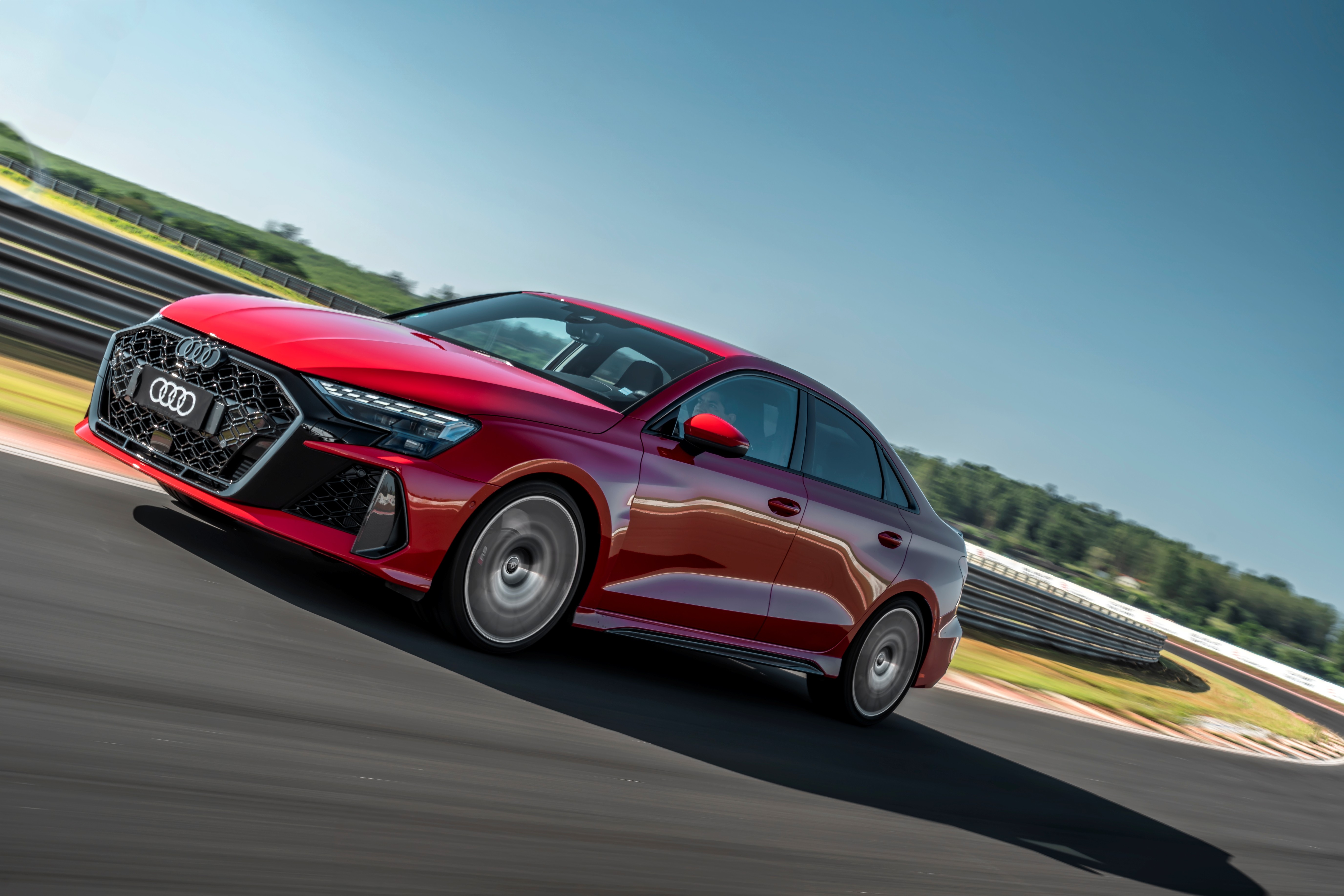 Audi RS3: como pilotar o sedã mais potente à venda em todo o Brasil