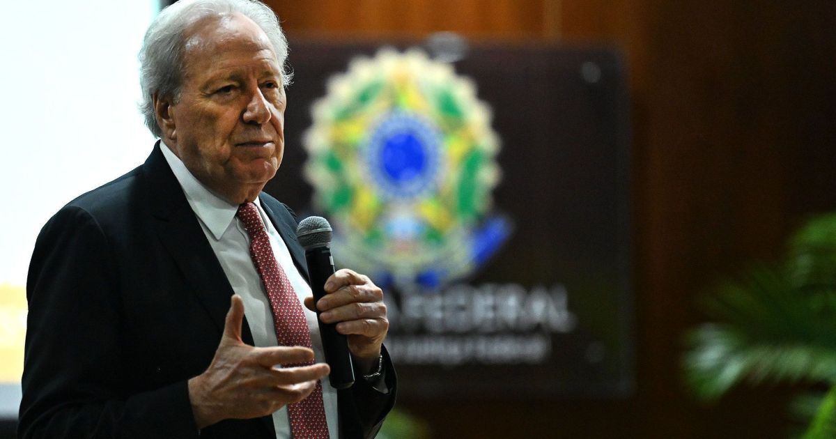 Autoridades repercutem saída de Lewandowski; veja