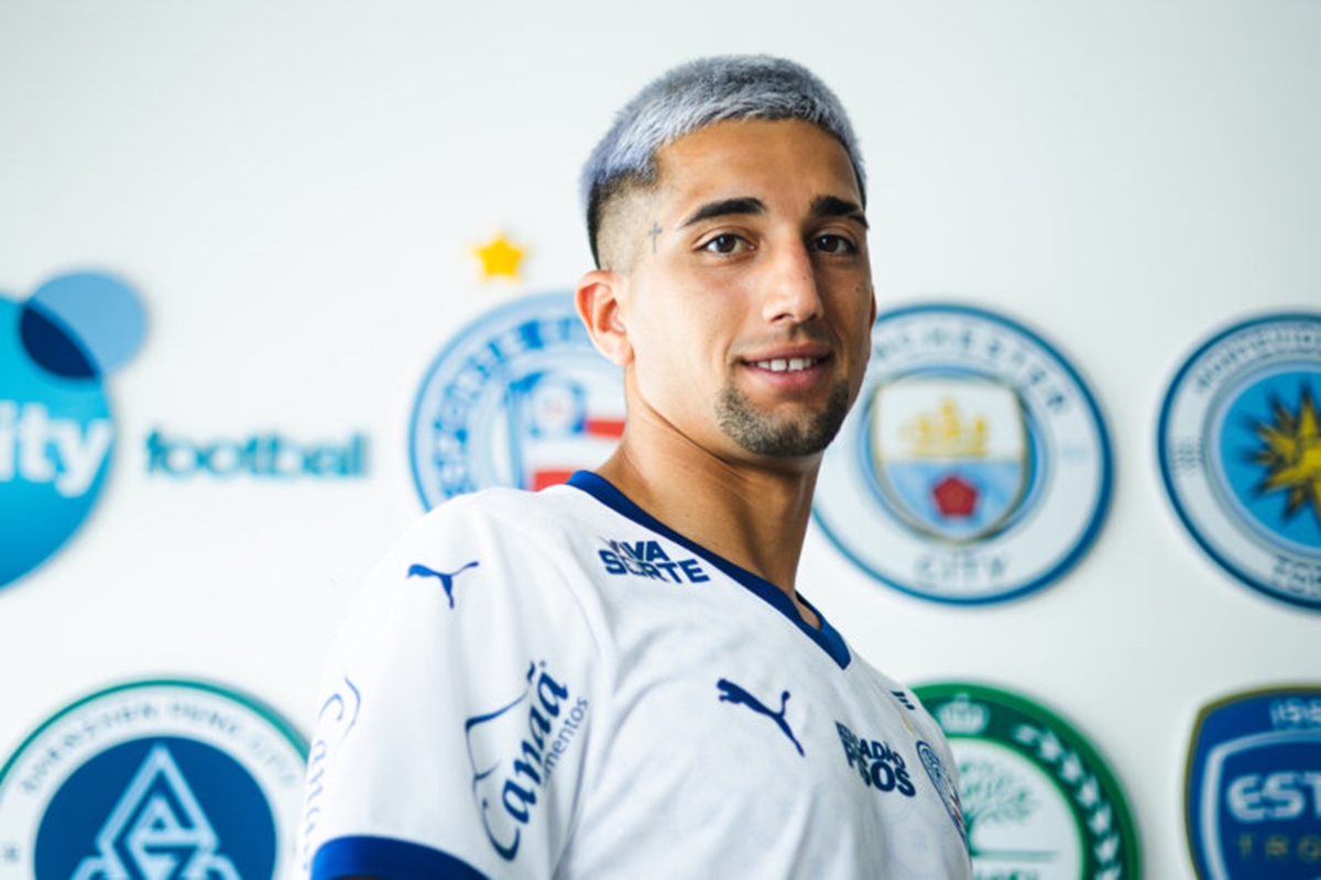 Bahia anuncia atacante do Grêmio como primeiro reforço para 2026
