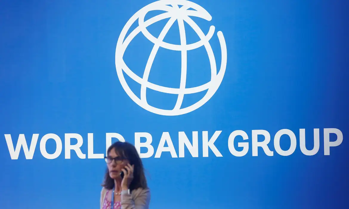 Banco Mundial Atualiza Previsão de Crescimento do Brasil: O Que Significa?