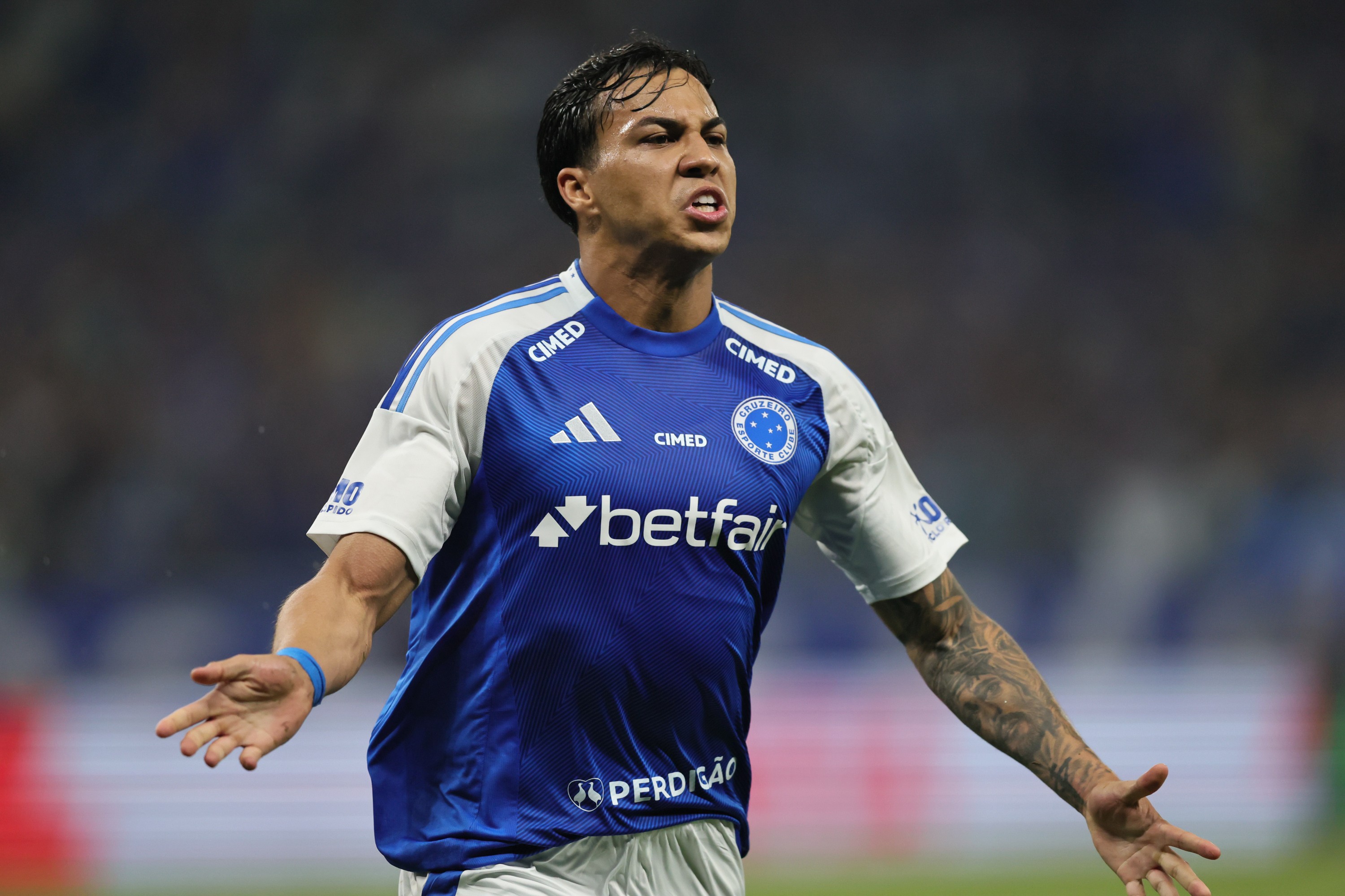 Bastidores: Flamengo e Cruzeiro têm novo capítulo de negociações conturbadas
