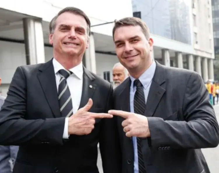 Bolsonaro Planeja Impeachment de Moraes e Conquista Maioria no Senado