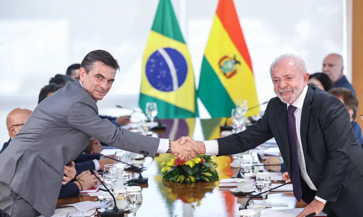 Brasil Aumenta Produção e Importação de Gás da Bolívia sob liderança de Lula