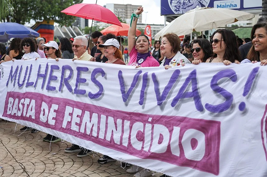 Brasil registra recorde de feminicídios em 1º trimestre: 4 mulheres mortas por dia
