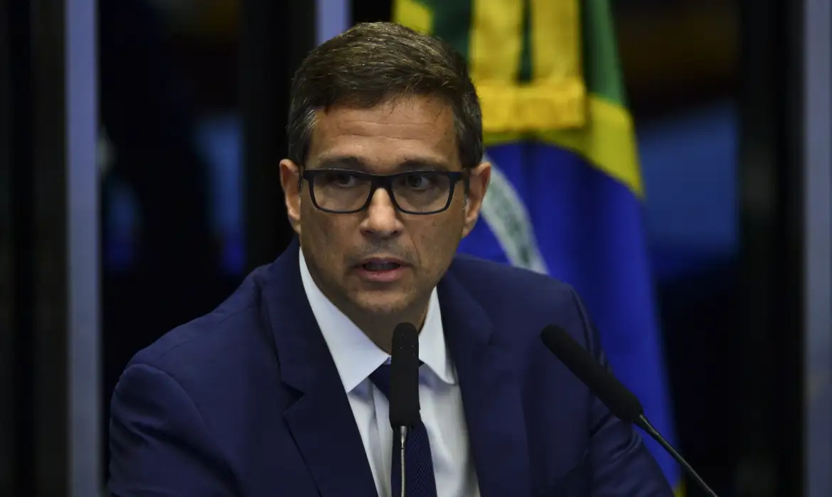 Caso Master: Roberto Campos Neto no centro de um escândalo envolvendo apreensões e buscas